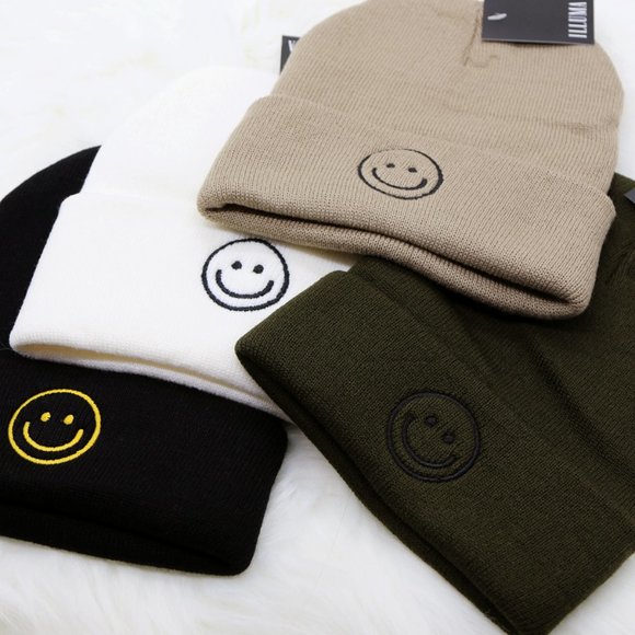 NEW Smile Smiley Happy Face Emoji Embroidered Cozy Soft Warm Rib Knit Beanie Hat - Picture 14 of 14